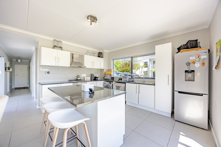 3 Bedroom Property for Sale in Burgundy Estate Western Cape